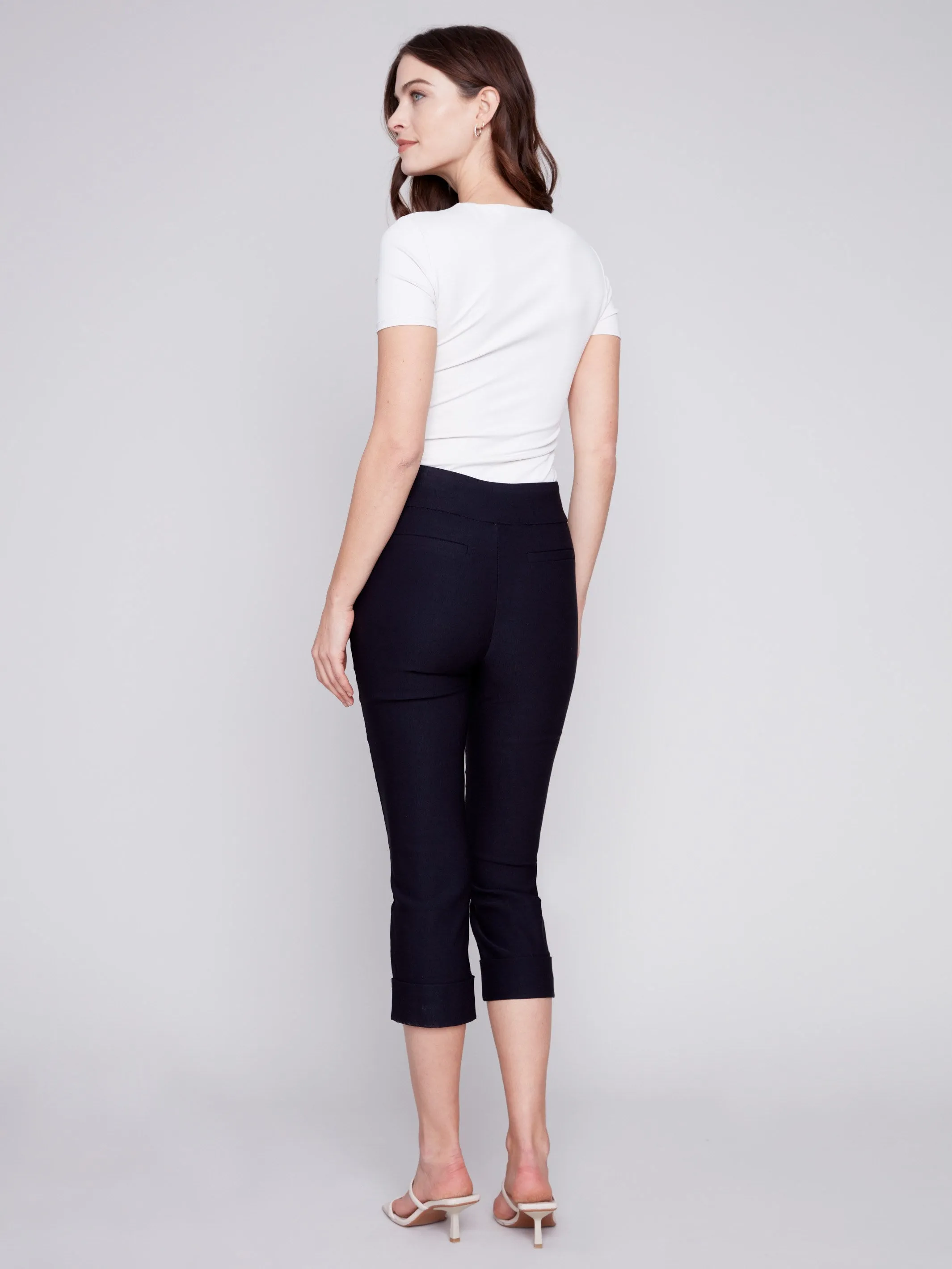 Stretch Pull-On Capri Pants - Black